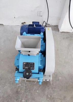 Máy nghiền con lăn đôi nhỏ 1500kg / H Sử dụng năng lượng cao