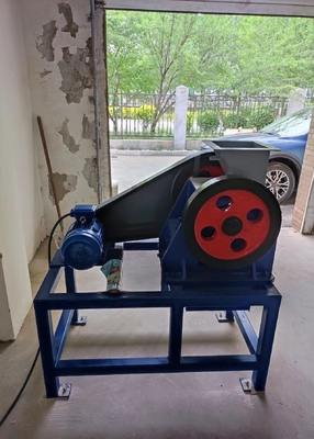 Máy nghiền hàm phòng thí nghiệm loại MPE nhỏ gọn kín Máy 45kg / H