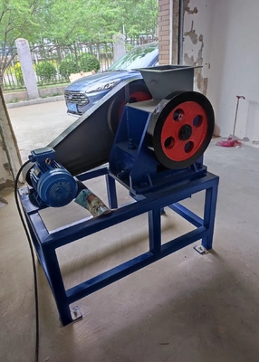 Máy nghiền hàm phòng thí nghiệm loại MPE nhỏ gọn kín Máy 45kg / H